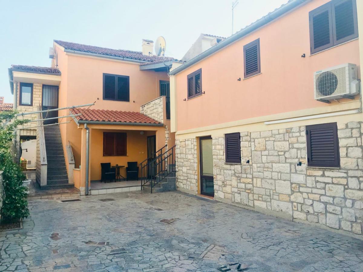 Apartments Ares Rovinj Eksteriør bilde
